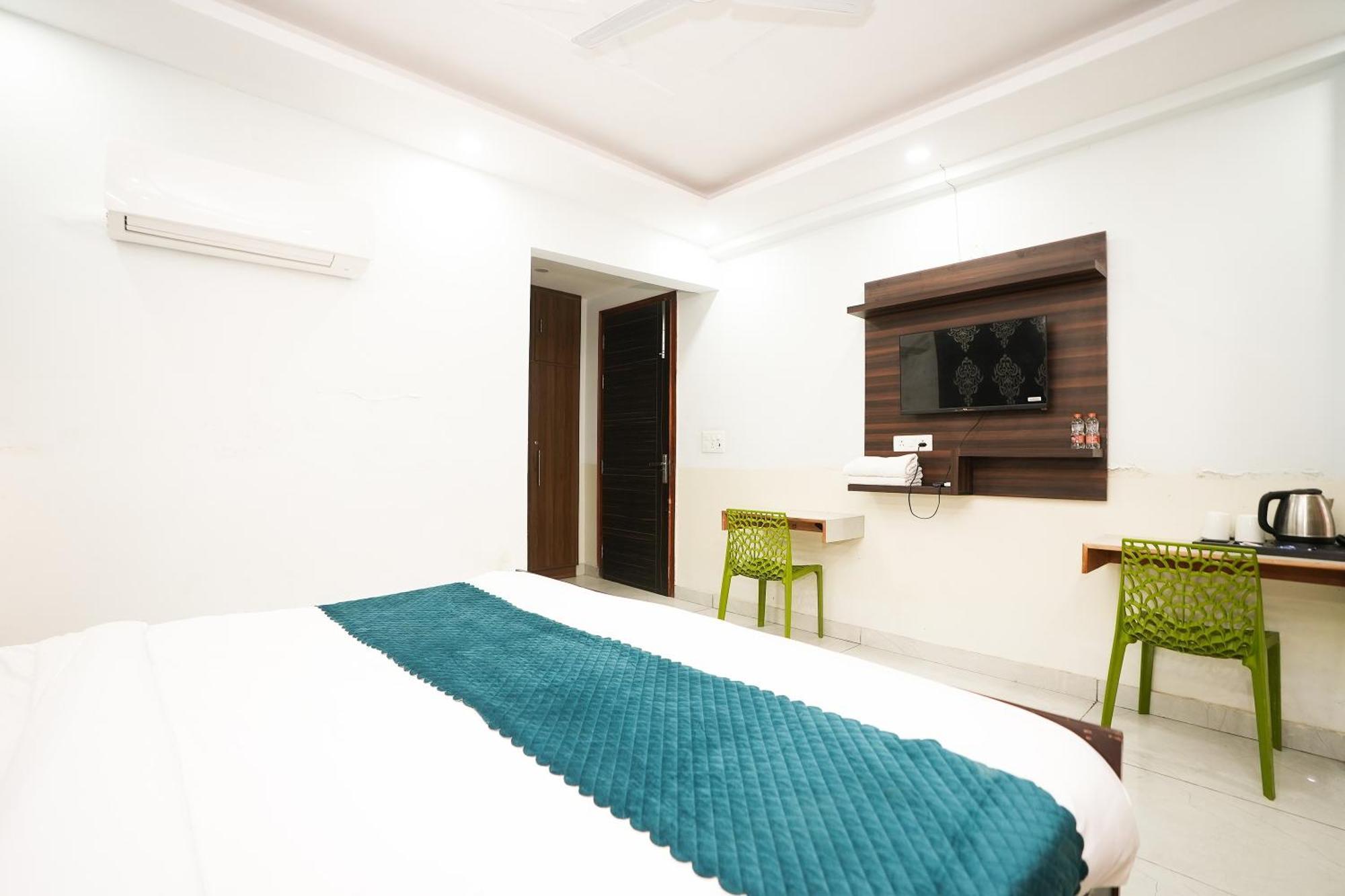 Tanvi Premium Residency Near Artemis Hospital, Gurugram Hotell Gurgaon Eksteriør bilde