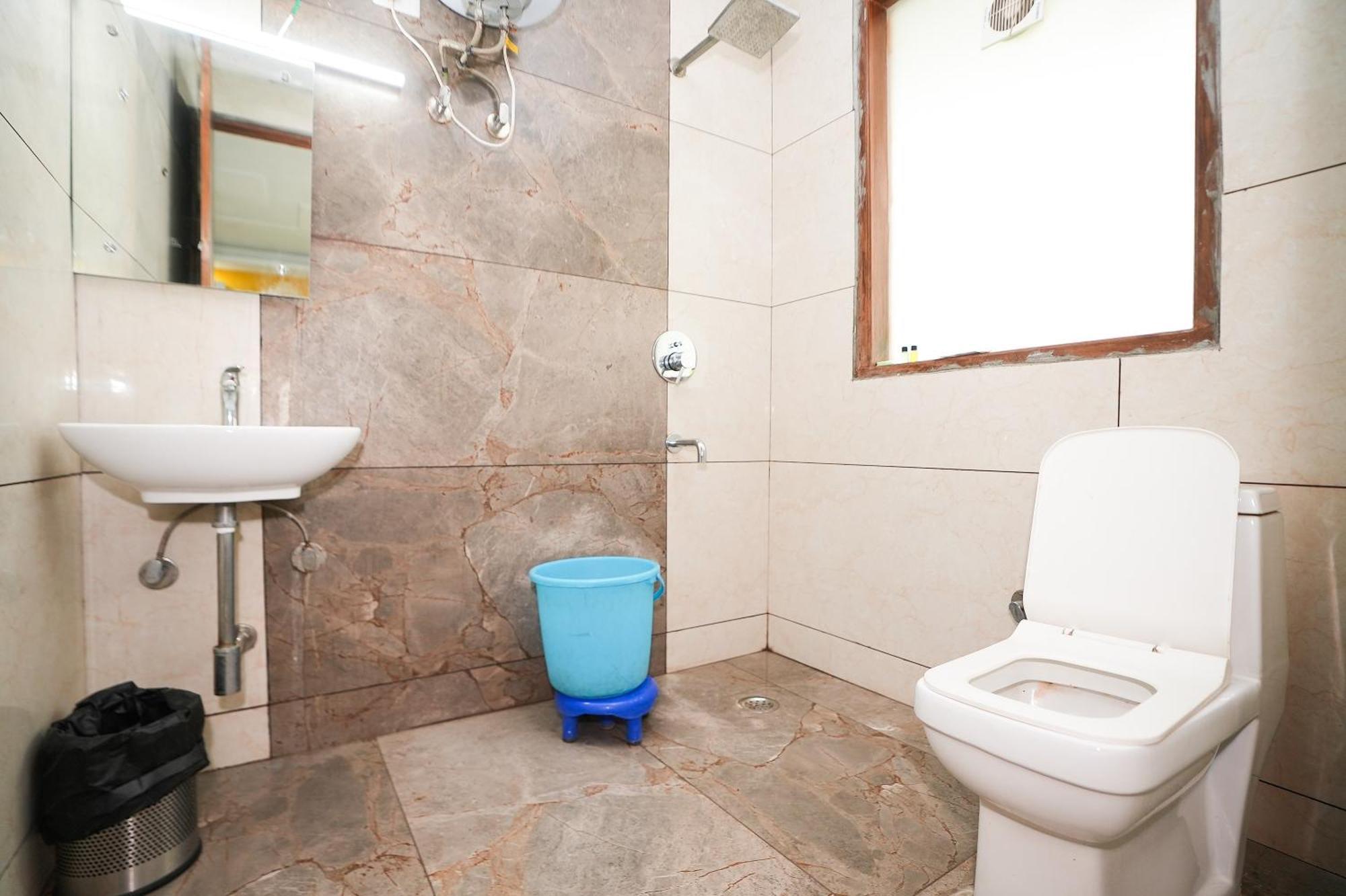 Tanvi Premium Residency Near Artemis Hospital, Gurugram Hotell Gurgaon Eksteriør bilde
