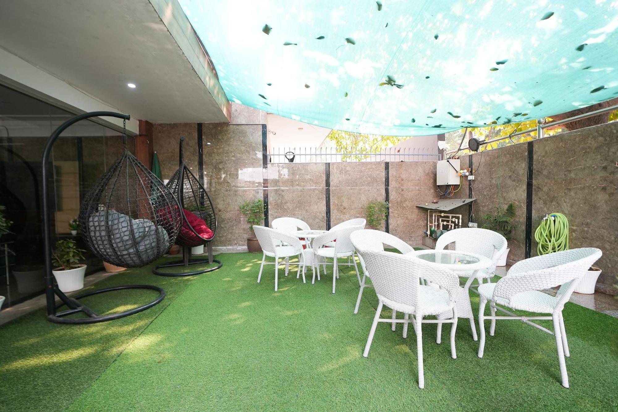 Tanvi Premium Residency Near Artemis Hospital, Gurugram Hotell Gurgaon Eksteriør bilde