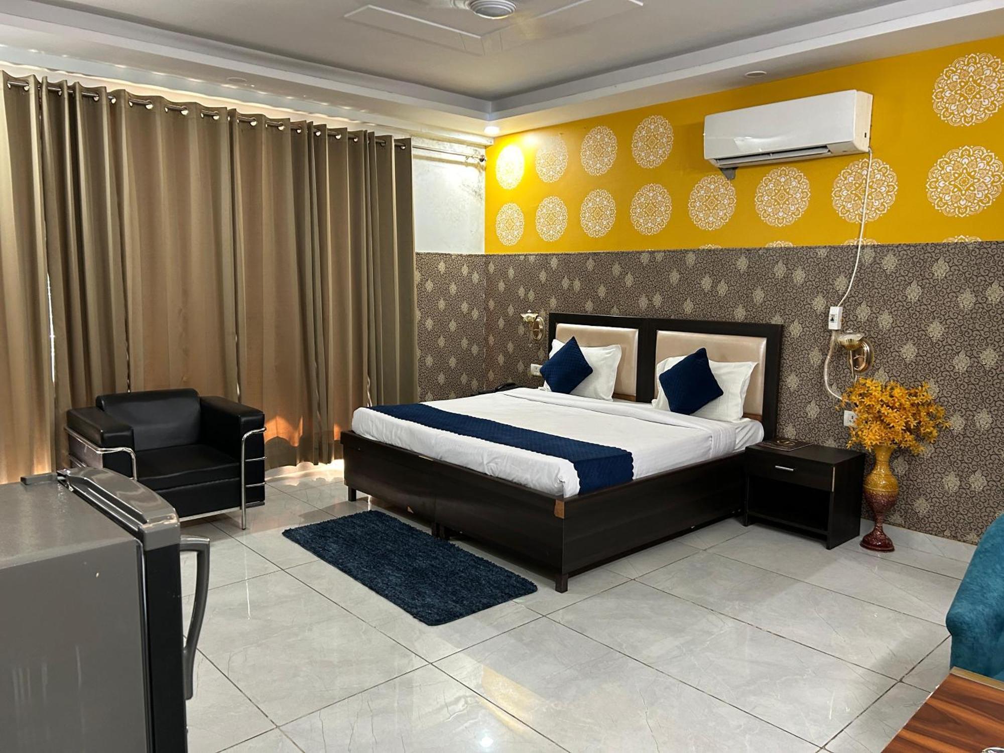 Tanvi Premium Residency Near Artemis Hospital, Gurugram Hotell Gurgaon Eksteriør bilde