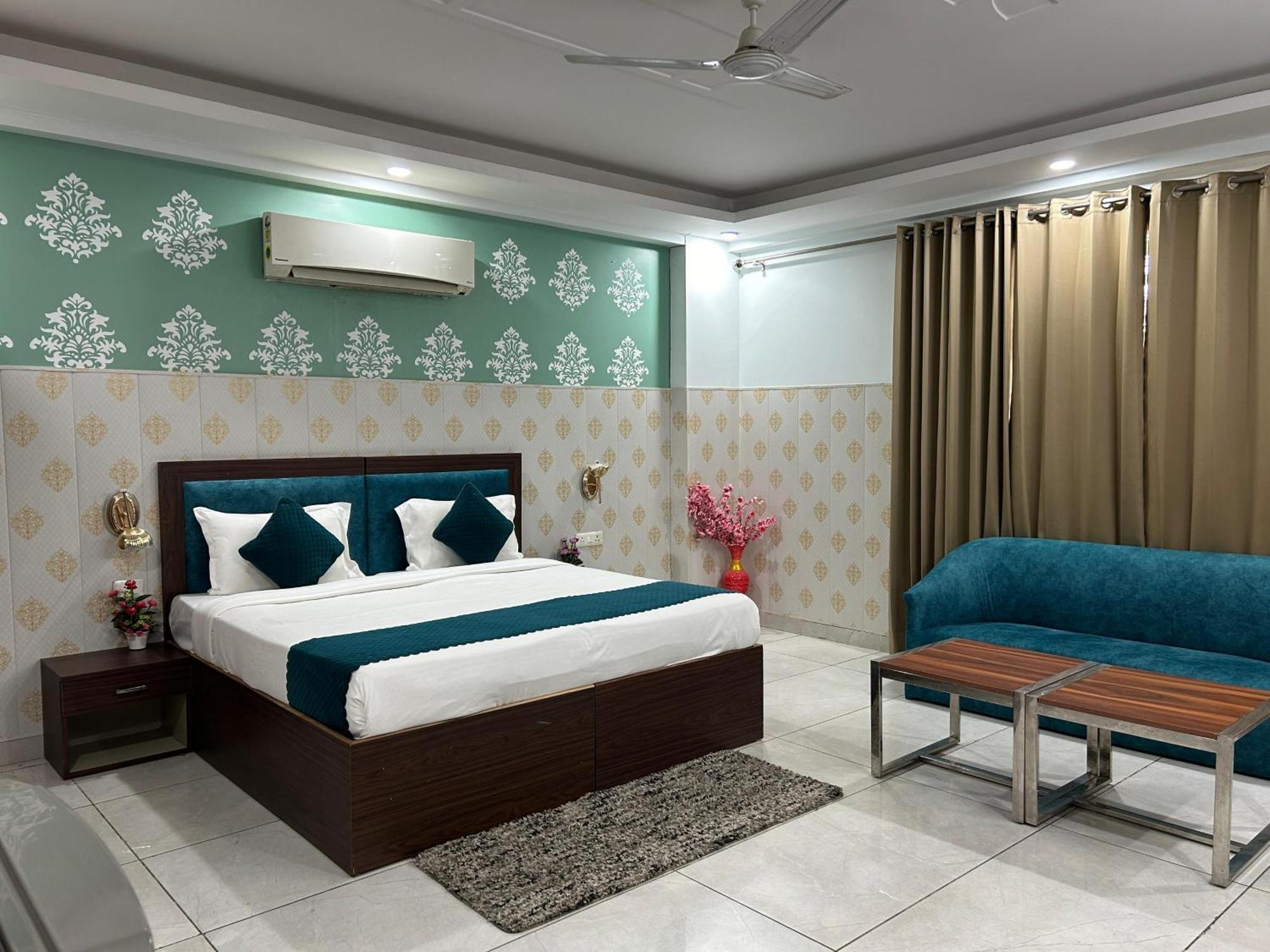 Tanvi Premium Residency Near Artemis Hospital, Gurugram Hotell Gurgaon Eksteriør bilde