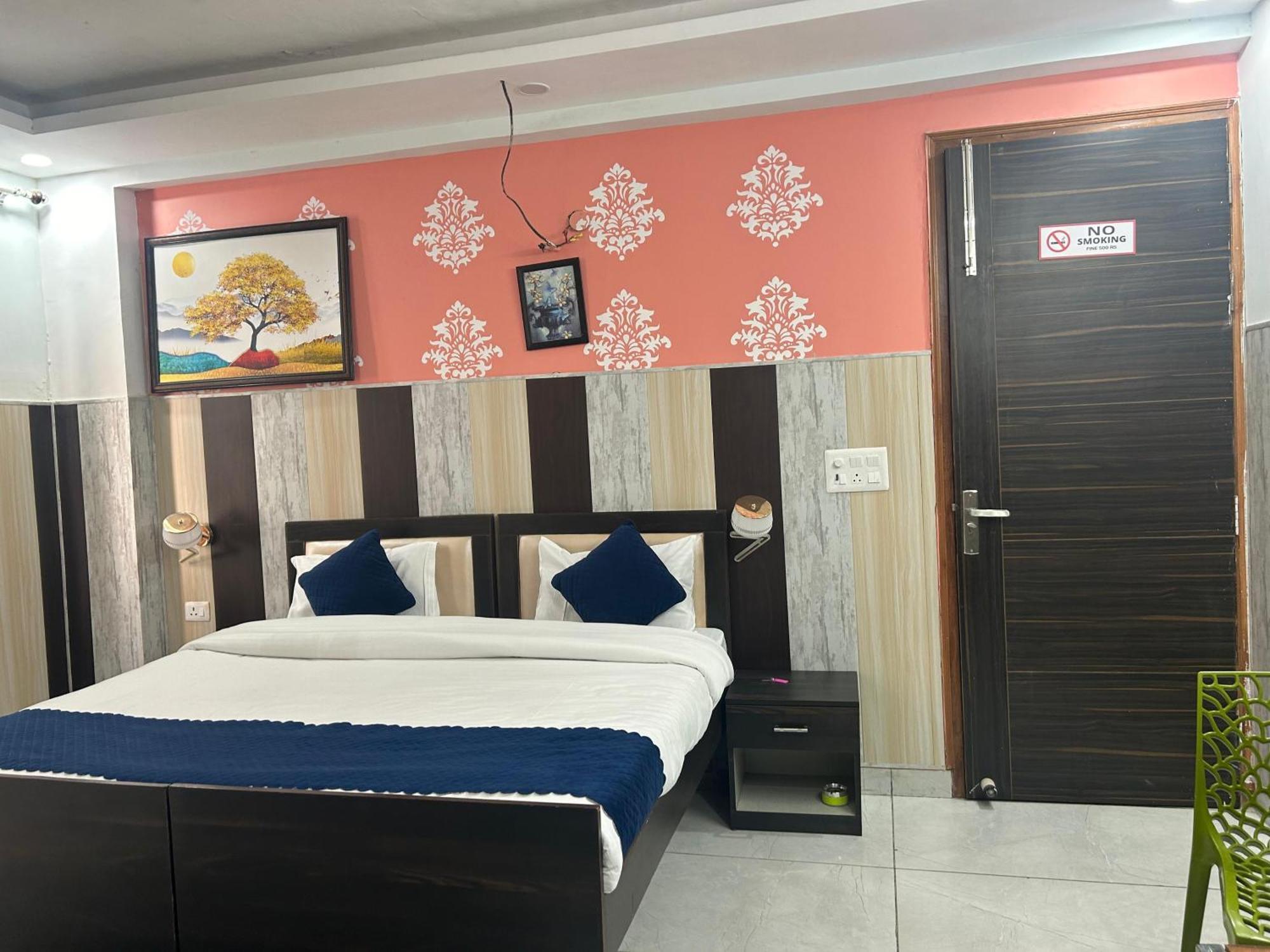 Tanvi Premium Residency Near Artemis Hospital, Gurugram Hotell Gurgaon Eksteriør bilde