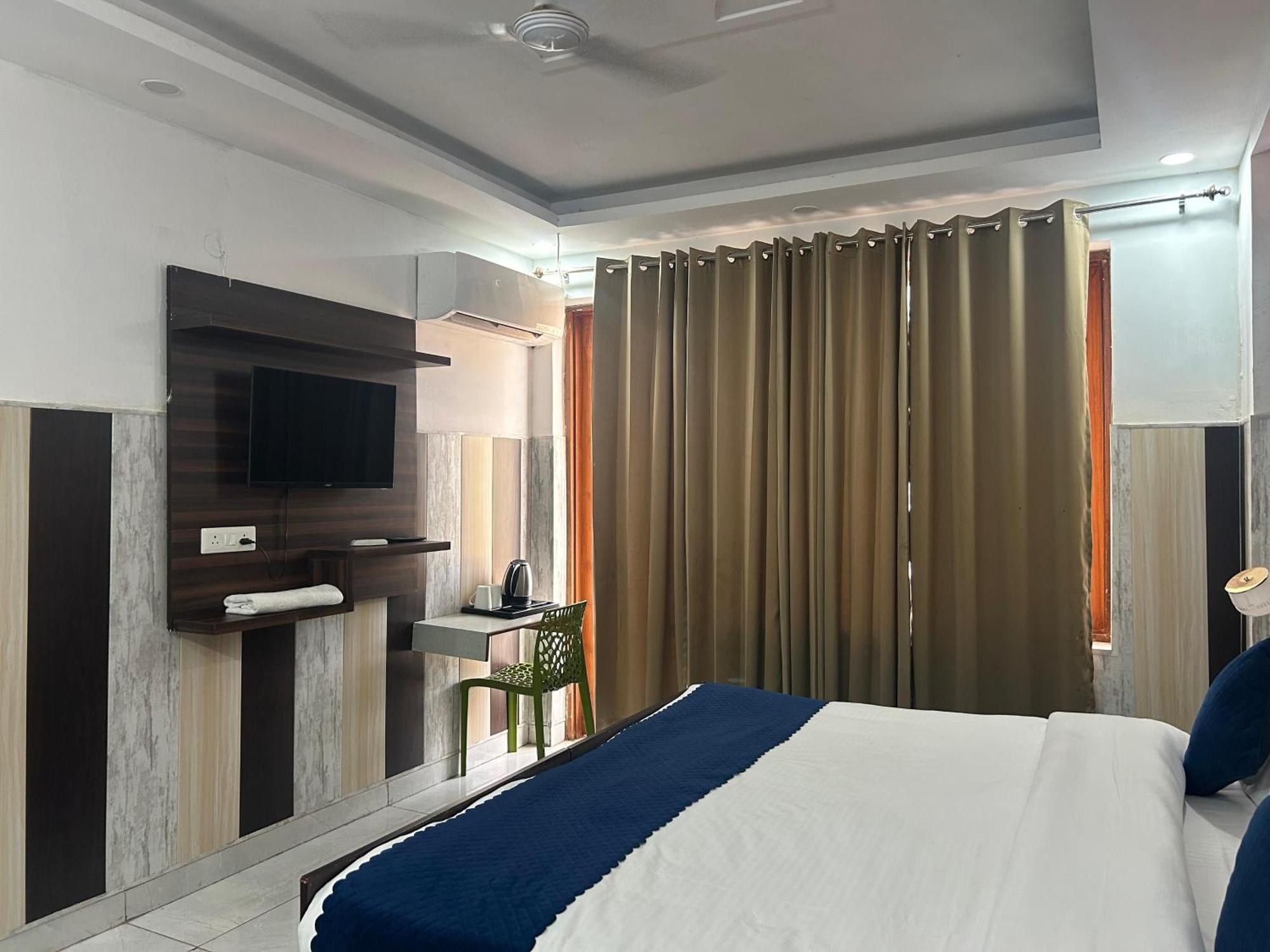 Tanvi Premium Residency Near Artemis Hospital, Gurugram Hotell Gurgaon Eksteriør bilde